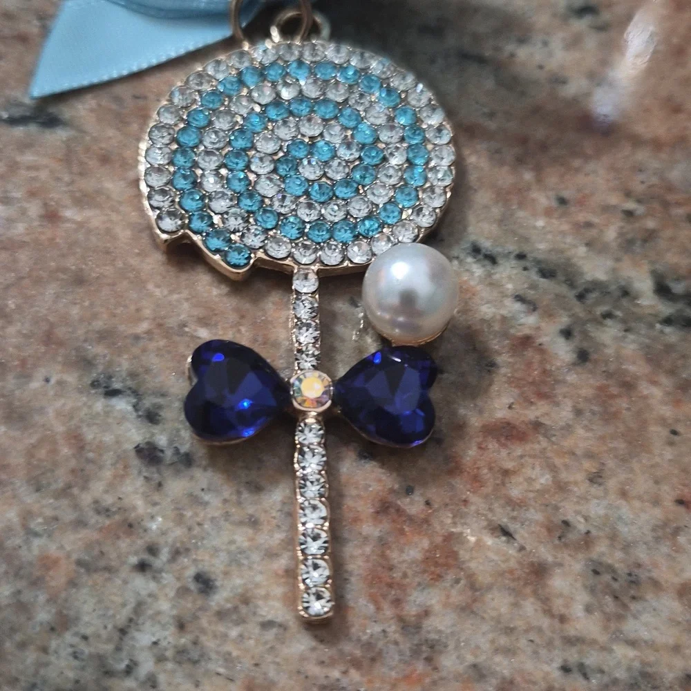 Lollipop Keychain with Pearls - Picture 4 of 6